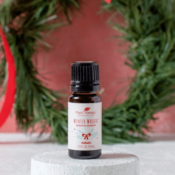 1147 0cc0541bb2cd3df8d8d3926b2f1db4dc Winter Wreath Essential Oil Blend